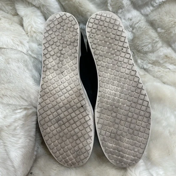 Steve Madden black suede short boots. - Picture 8 of 9